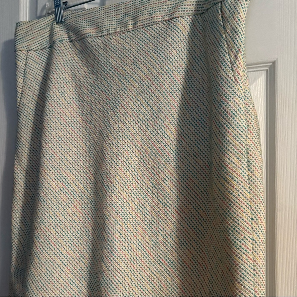 NWOT MERONA Cream Skirt Pastel Colors Perfect for the Season Wear color top 14 - Picture 4 of 8